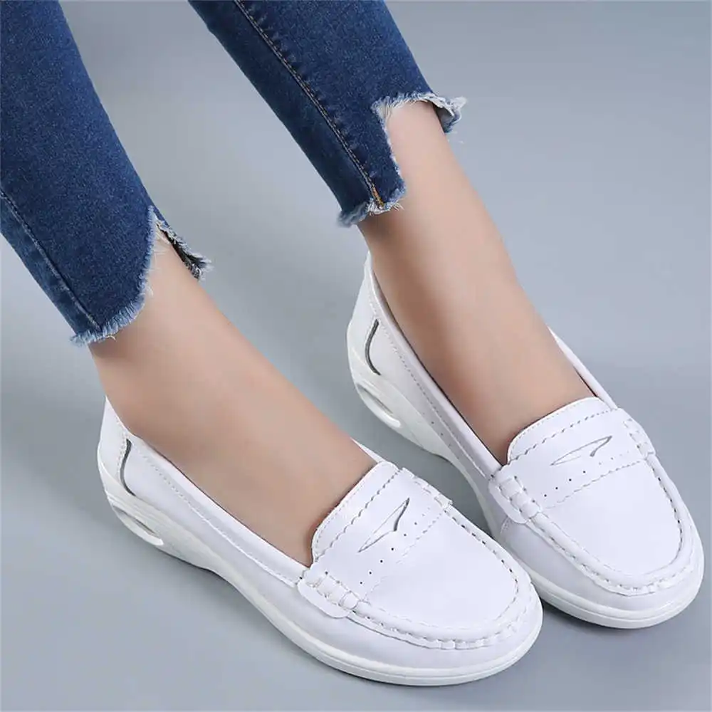 Thick Sole Slipon White Traine - Quality Men'S Grooming Kit ulasan dan harga