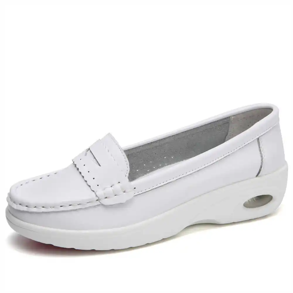 Thick Sole Slipon White Traine - Quality Men'S Grooming Kit ulasan dan harga